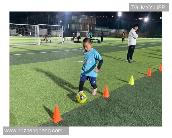 是否需要以球星为模板进行足球训练才能更有效提升水平